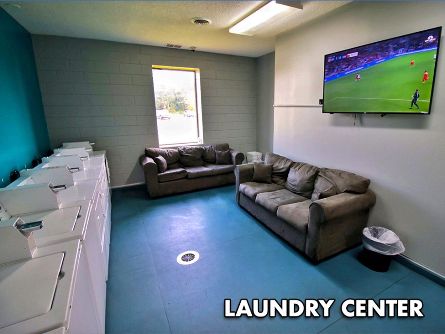 LAUNDRY CENTER